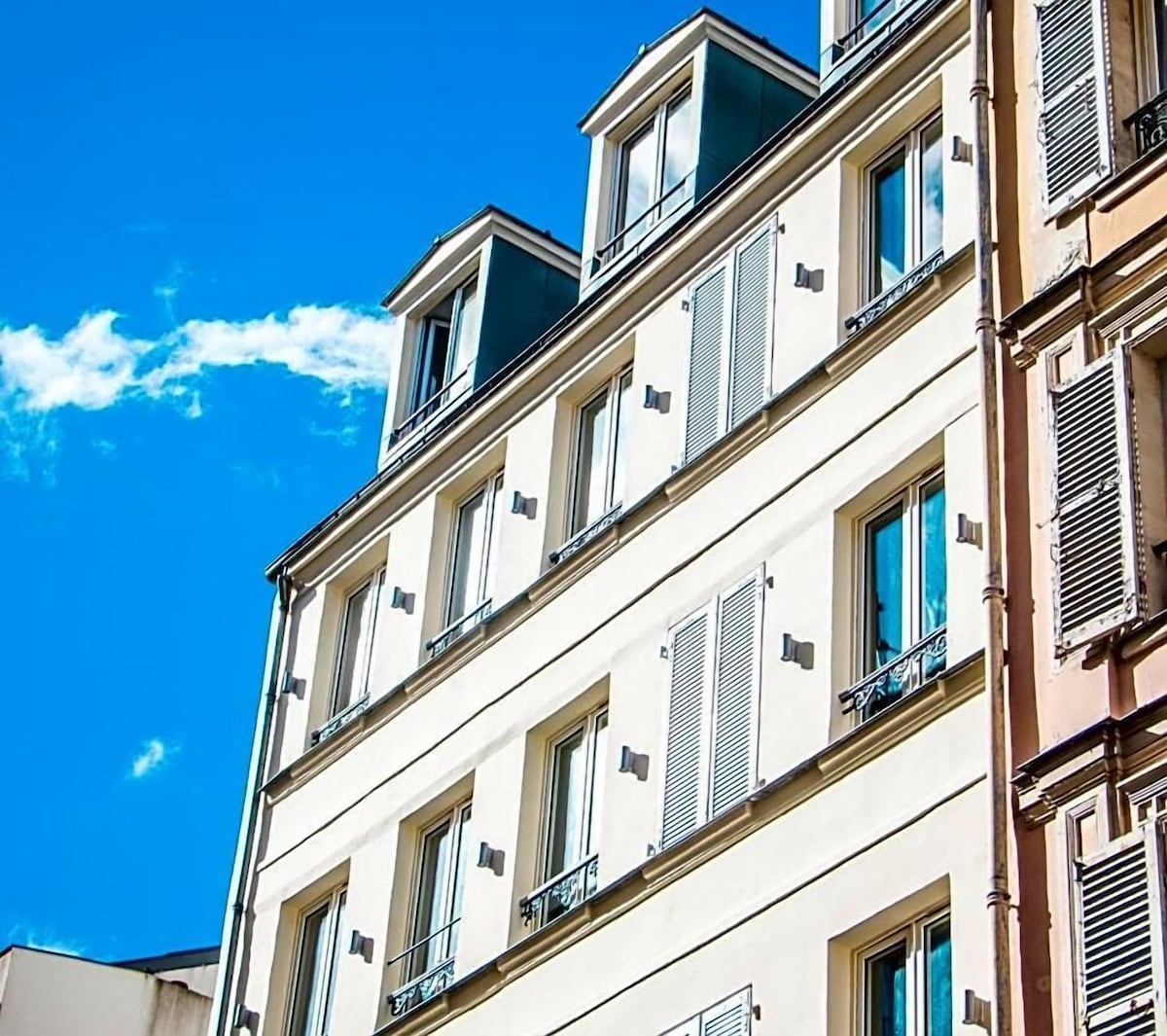Plug Inn Montmartre By Hiphophostels